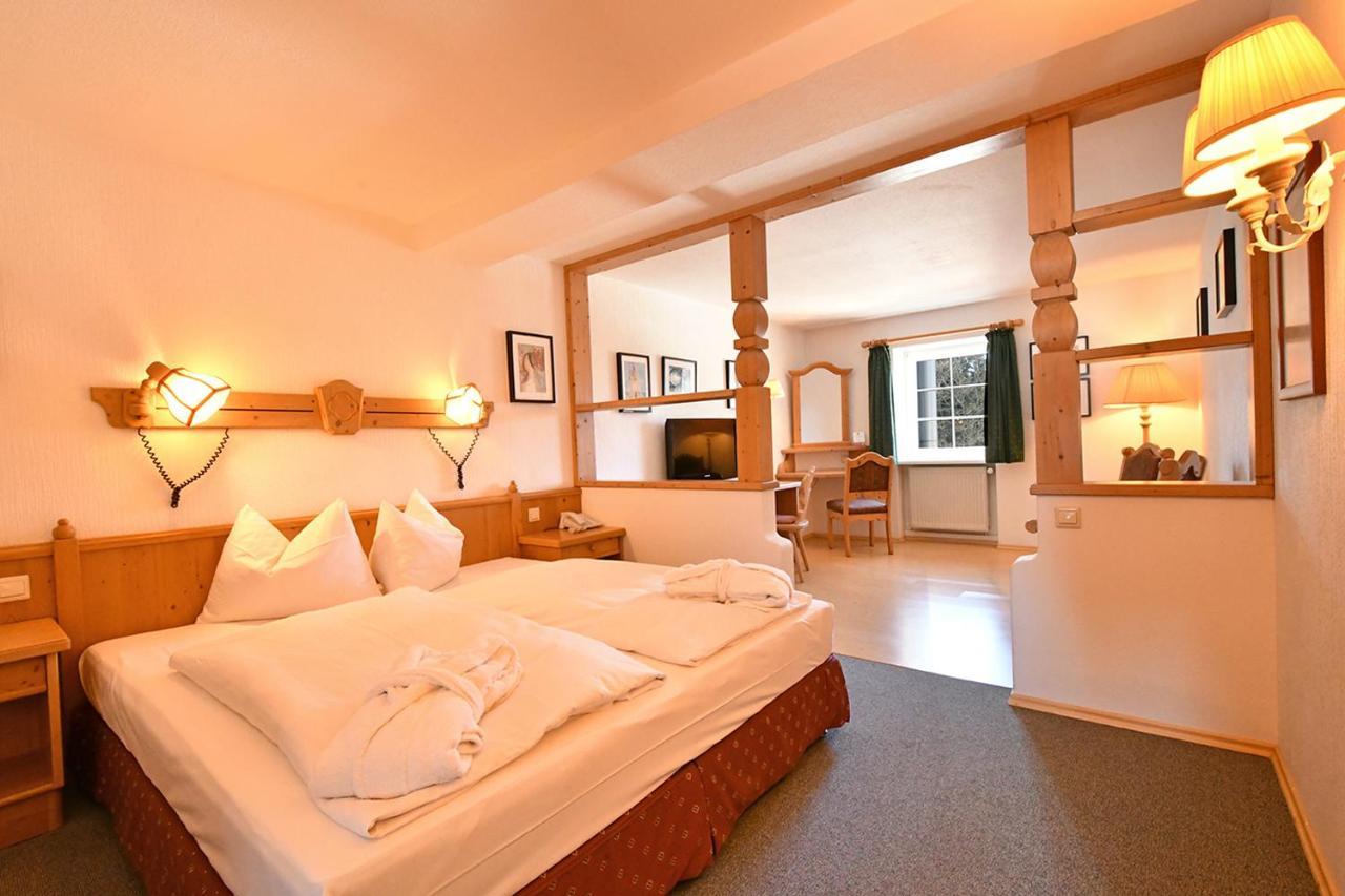 Landhotel Altes Zollhaus ヘルムスドルフ エクステリア 写真