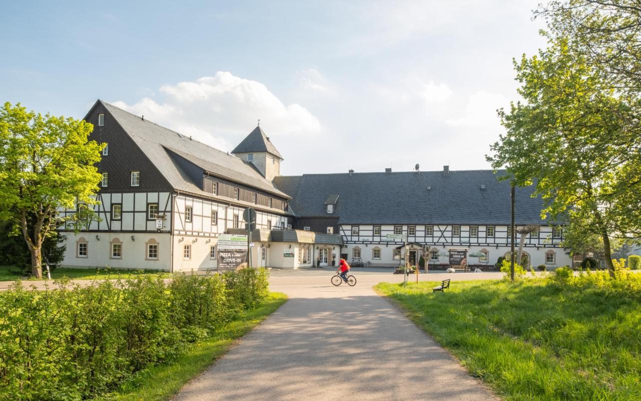 Landhotel Altes Zollhaus ヘルムスドルフ エクステリア 写真